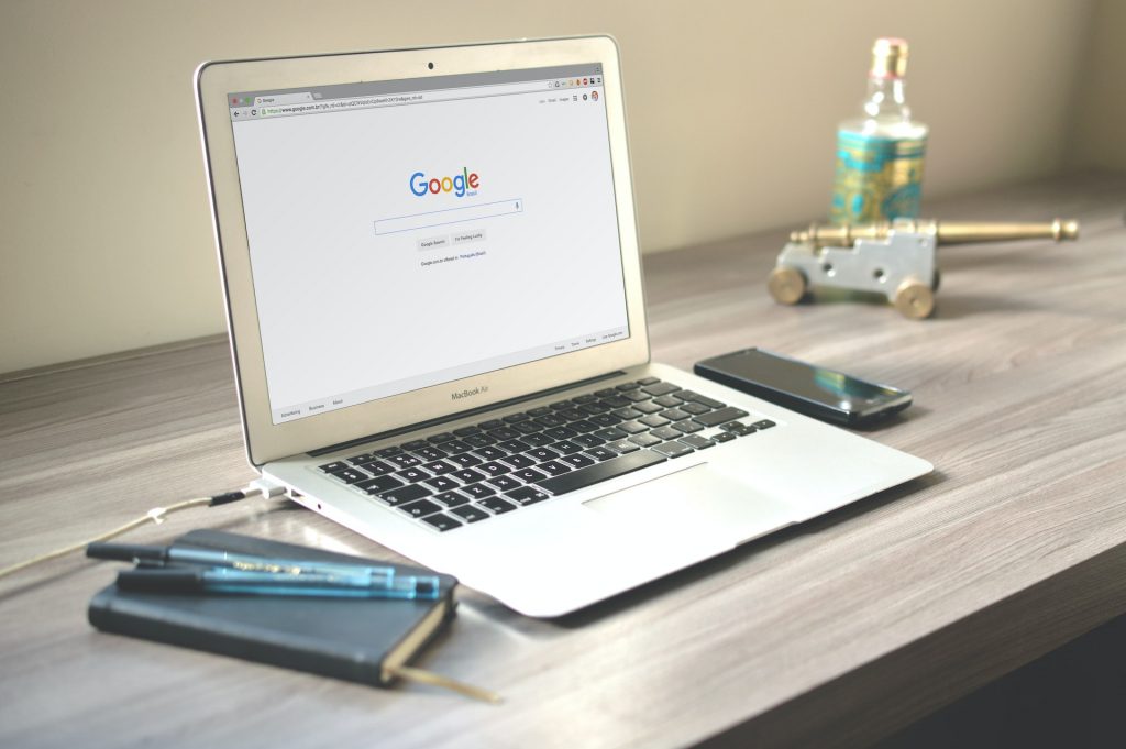 Laptop met Google